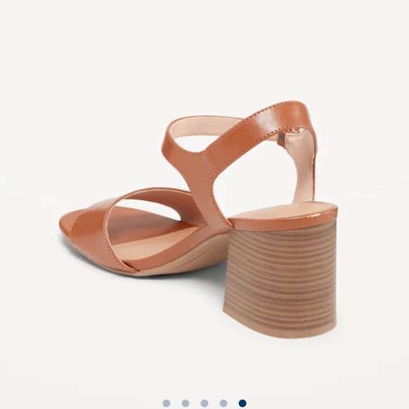 NWT OLD NAVY Strappy Block Heel Sandals Color: Cognac Brown - Picture 4 of 5